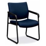 Hon guest chair with arms - VL443VC90